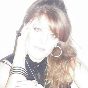 Meet your Posher, Armenuhi